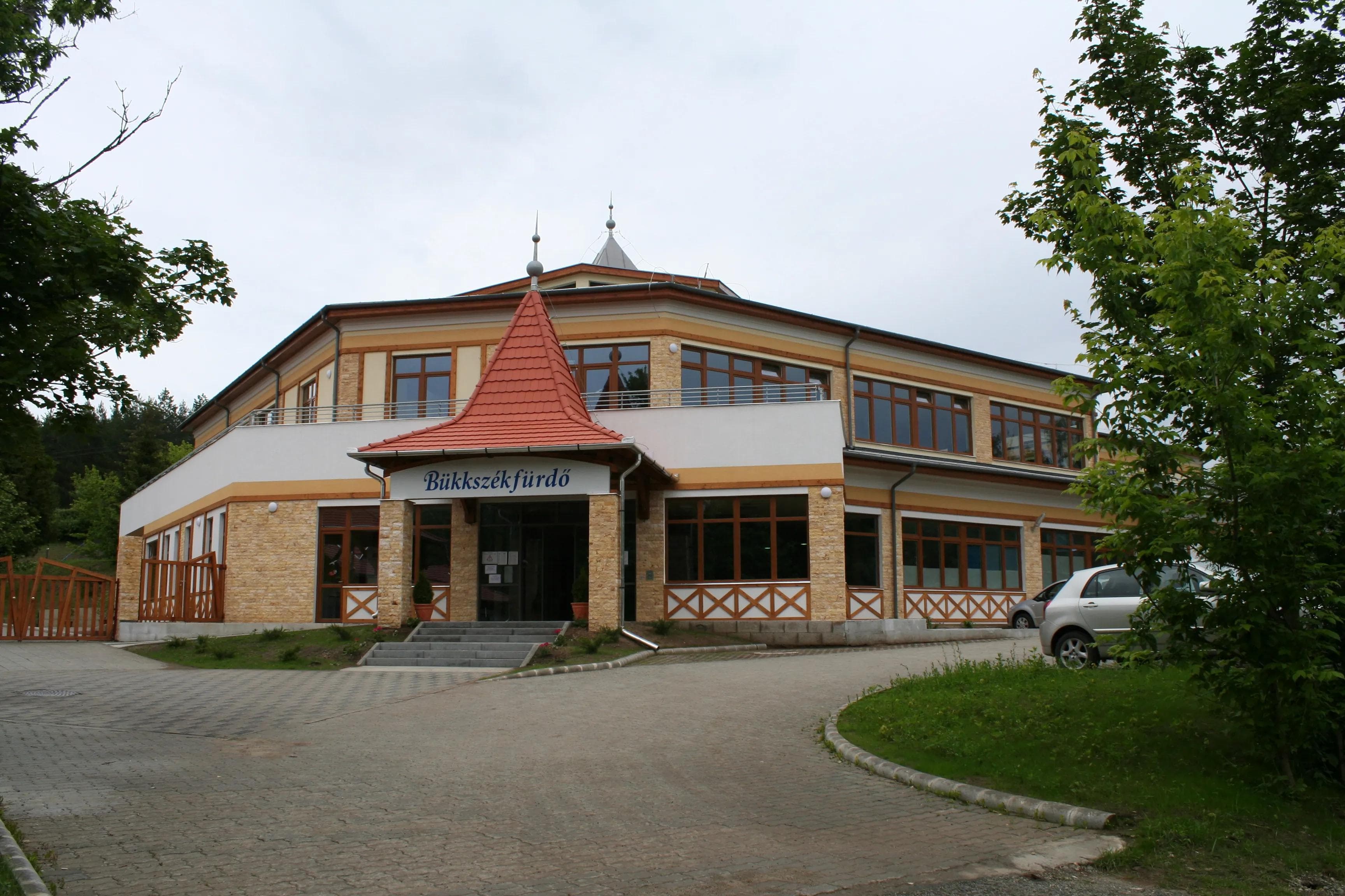 Bükkszékfürdő, Gyógy- és Strandfüördő