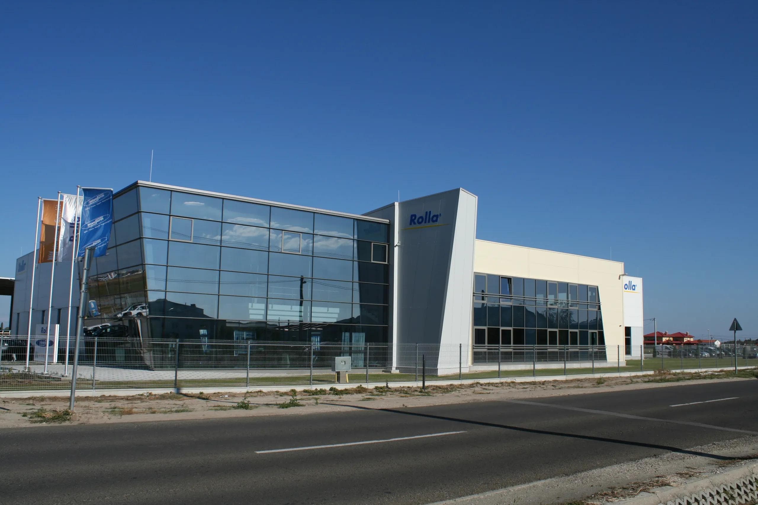 ROLLA gyárépületek és kereskedelmi centrum